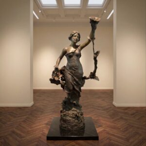 Wasserspeier Frau Bronze 1,82 m