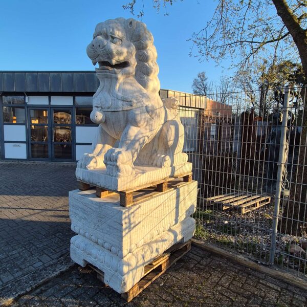 Marmor Dekoration Skulptur Löwen auf Sockel 1,65 m Set