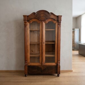 Vitrine Kleiderschrank Gründerzeit 1880 Nussbaum