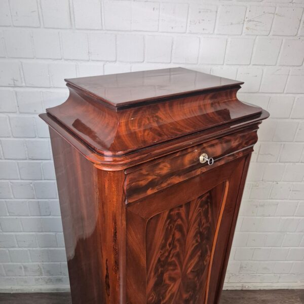 Silberschrank Schrank Biedermeier 1850 Mahagoni – Bild 5