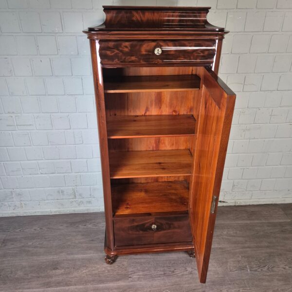 Silberschrank Schrank Biedermeier 1850 Mahagoni – Bild 14