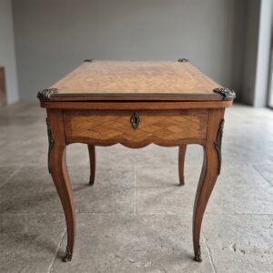 Klapptisch Spieltisch Beistelltisch Biedermeier 1850 Nussbaum
