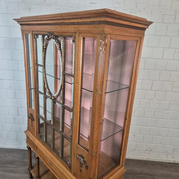 Vitrine Schrank Jugendstil 1910 Nussbaum – Bild 6