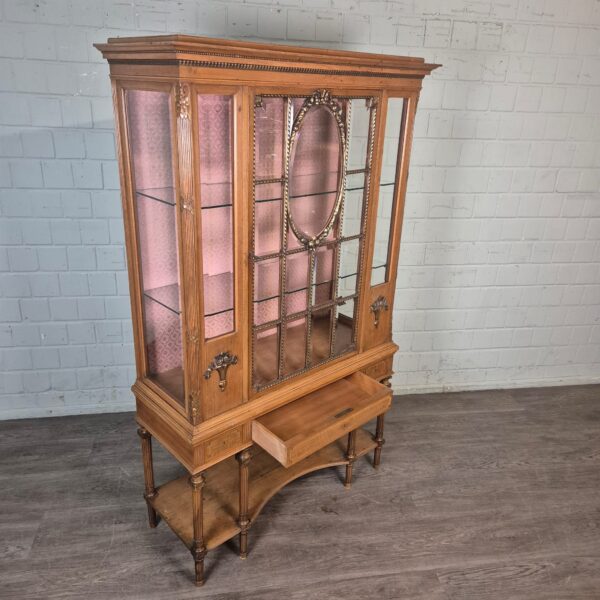 Vitrine Schrank Jugendstil 1910 Nussbaum – Bild 19