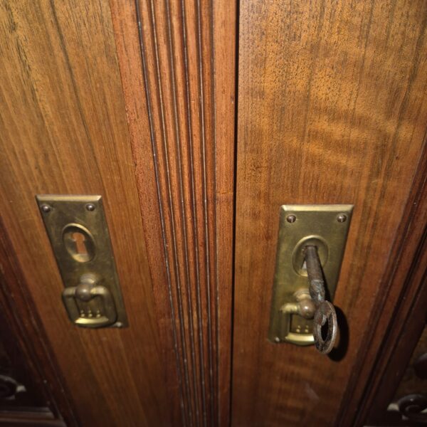 Buffetschrank Schrank Gründerzeit 1890 Nussbaum – Bild 18