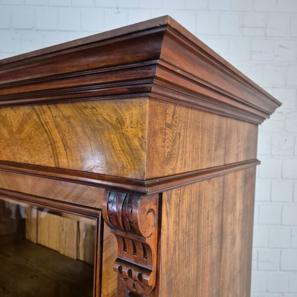 Vitrine Bücherschrank Gründerzeit 1880 Nussbaum – Bild 8