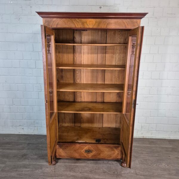 Vitrine Bücherschrank Gründerzeit 1880 Nussbaum – Bild 10