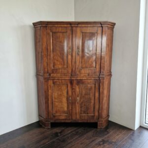 Eckschrank Biedermeier 1840 Mahagoni