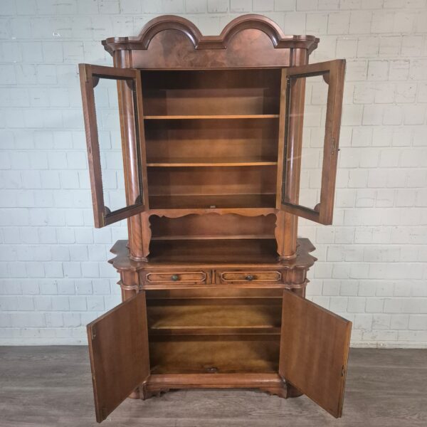 Buffetschrank Vitrine Neubarock Nussbaum 1,27 m – Bild 16
