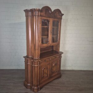 Buffetschrank Vitrine Neubarock Nussbaum 1,27 m