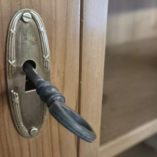 Buffetschrank Küchenschrank Schrank 1,37 m Kiefer – Bild 4