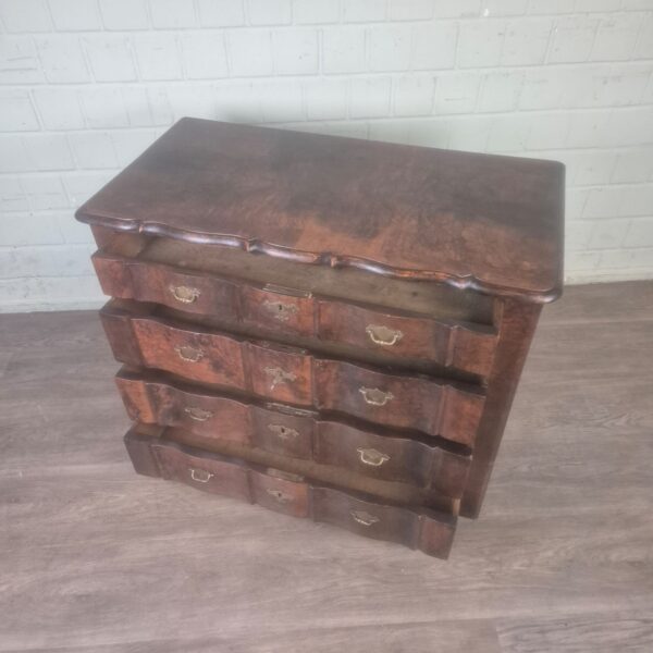 Barockkommode Kommode Barock 1780 Nussbaum – Bild 6
