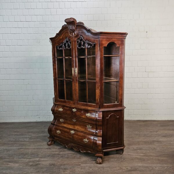 Vitrine Schrank Neubarock Nussbaum 1,47 m – Bild 3