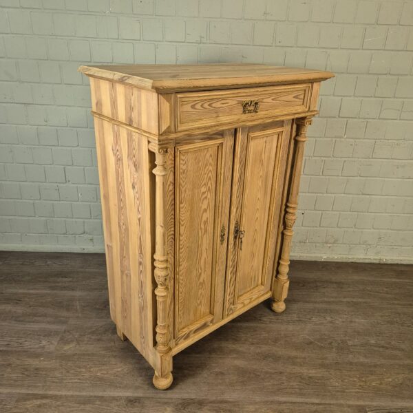 Vertiko Gründerzeit 1880 Kiefer (Kopie)