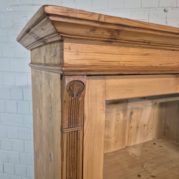 Vitrine Geschirrschrank Jugendstil 1910 Kiefer – Bild 4