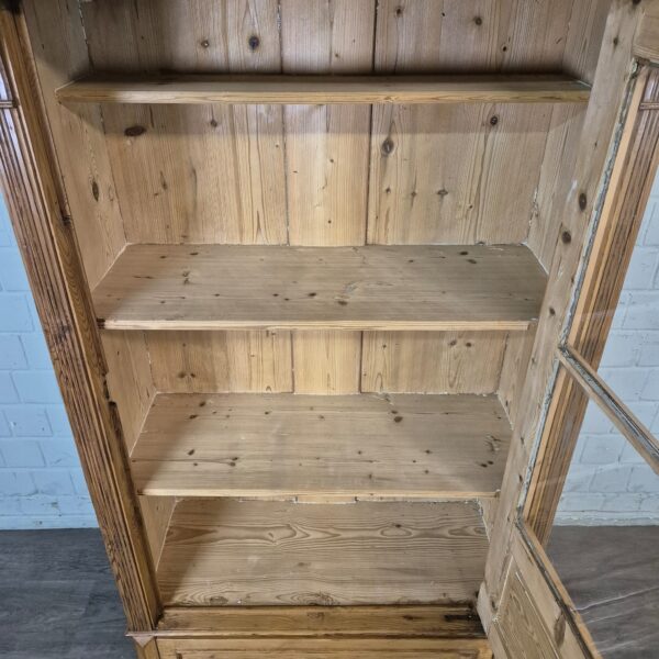 Vitrine Geschirrschrank Jugendstil 1910 Kiefer – Bild 7
