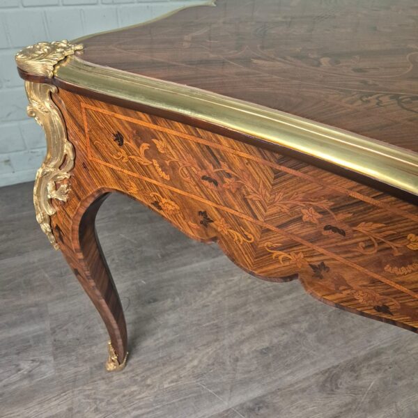 Schreibtisch Neubarock 1,45 m Nussbaum – Bild 17