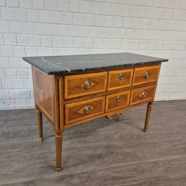 Kommode Biedermeier 1810 Nussbaum