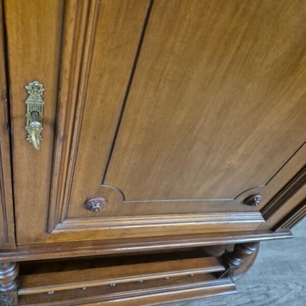 Buffetschrank Spiegelschrank Jugendstil 1895 Nussbaum – Bild 9
