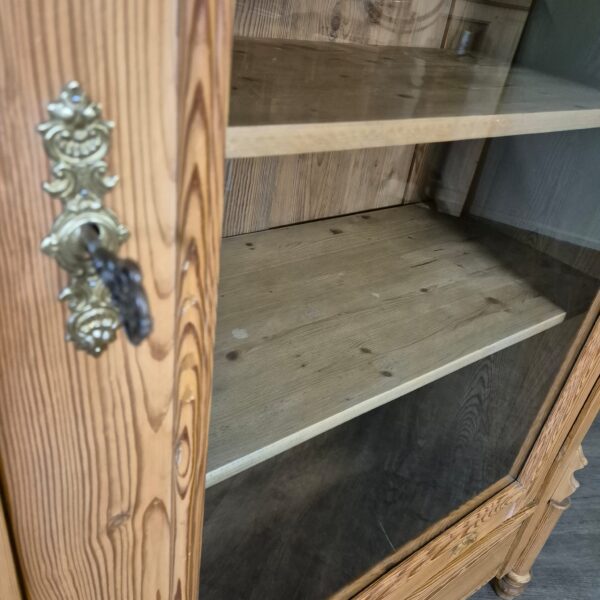 Vitrine Geschirrschrank Louis Philippe 1870 Kiefer – Bild 5