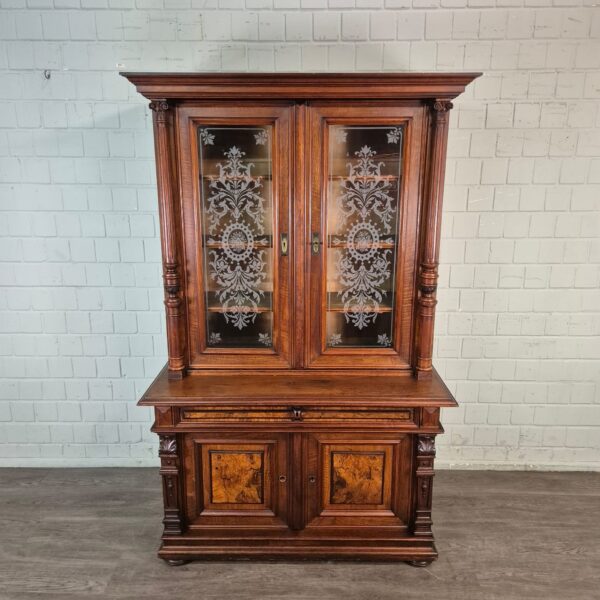 Vitrine Bücherschrank Gründerzeit 1880 Nussbaum – Bild 2