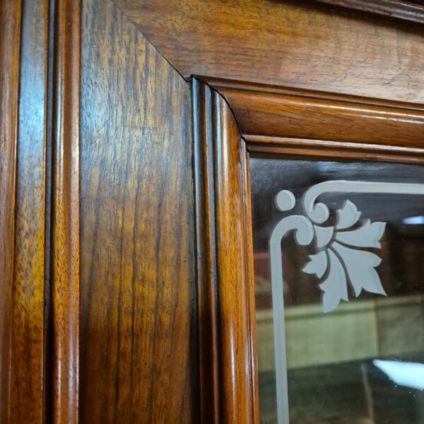 Vitrine Bücherschrank Gründerzeit 1880 Nussbaum – Bild 5