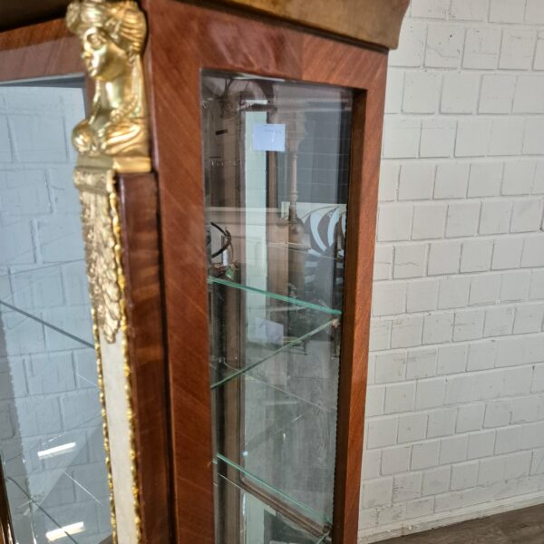 Vitrine Nussbaum Empirestil 0,66 m – Bild 12
