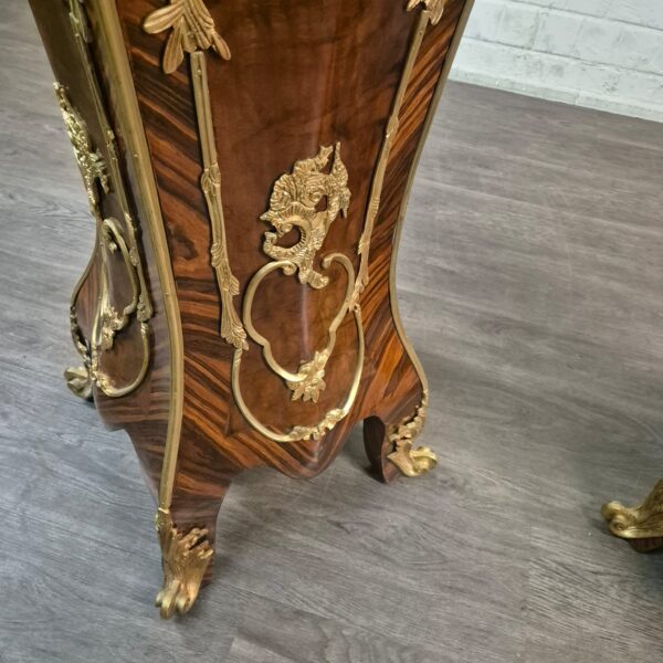 Säulen-Set Barockstil Marmor Nussbaum 1,50 m – Bild 5