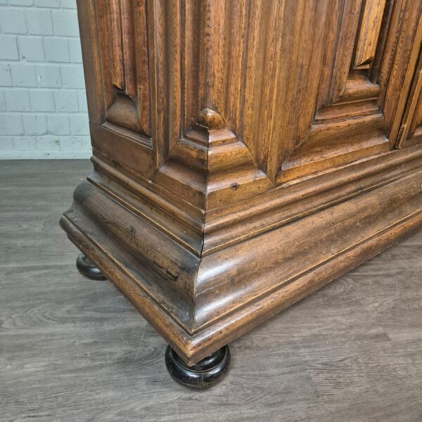 Frankfurter Wellenschrank Kleiderschrank Barock 1780 Eiche – Bild 5
