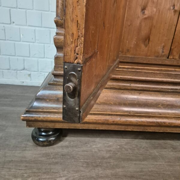 Frankfurter Wellenschrank Kleiderschrank Barock 1780 Eiche – Bild 6