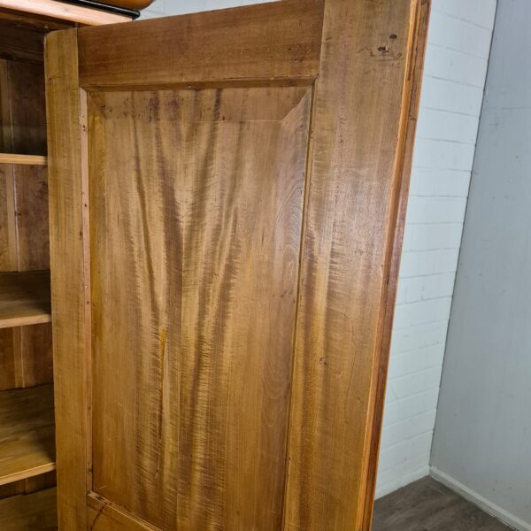 Schrank Kleiderschrank Biedermeier 1850 Kirschbaum – Bild 13