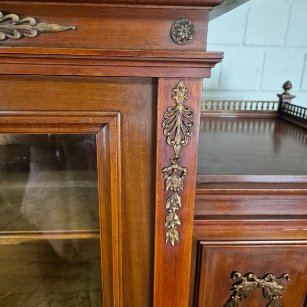 Buffet-Vitrine Anrichte Jugendstil 1900 Nussbaum – Bild 6
