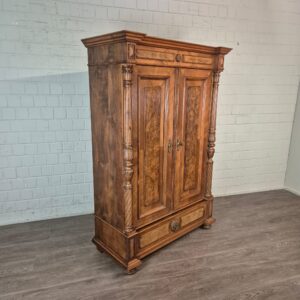 Kleiderschrank Schrank Gründerzeit 1880 Nussbaum