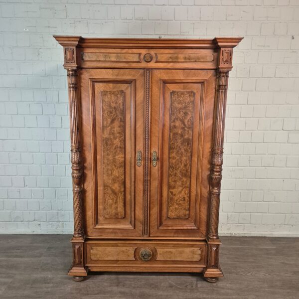 Kleiderschrank Schrank Gründerzeit 1880 Nussbaum – Bild 2