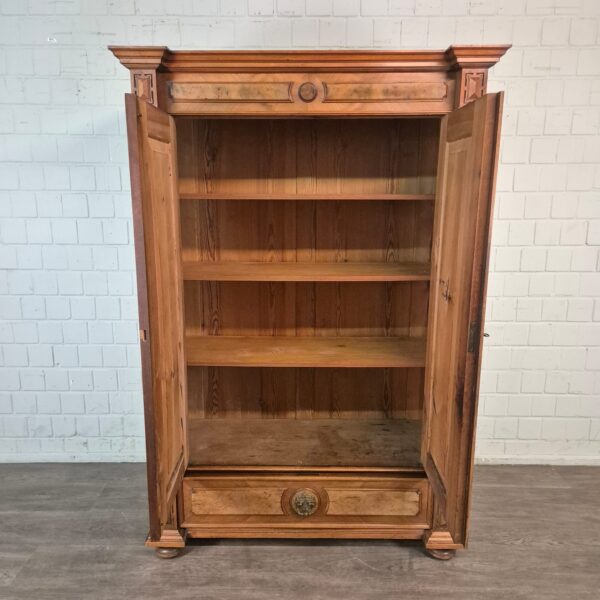 Kleiderschrank Schrank Gründerzeit 1880 Nussbaum – Bild 9