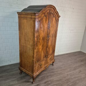 Schrank Kleiderschrank Biedermeier 1800 Nussbaum