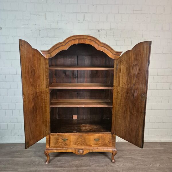 Schrank Kleiderschrank Biedermeier 1800 Nussbaum – Bild 10