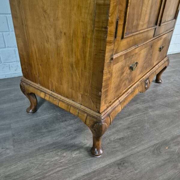 Schrank Kleiderschrank Biedermeier 1800 Nussbaum – Bild 5