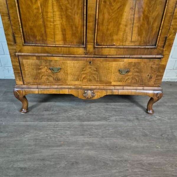 Schrank Kleiderschrank Biedermeier 1800 Nussbaum – Bild 6