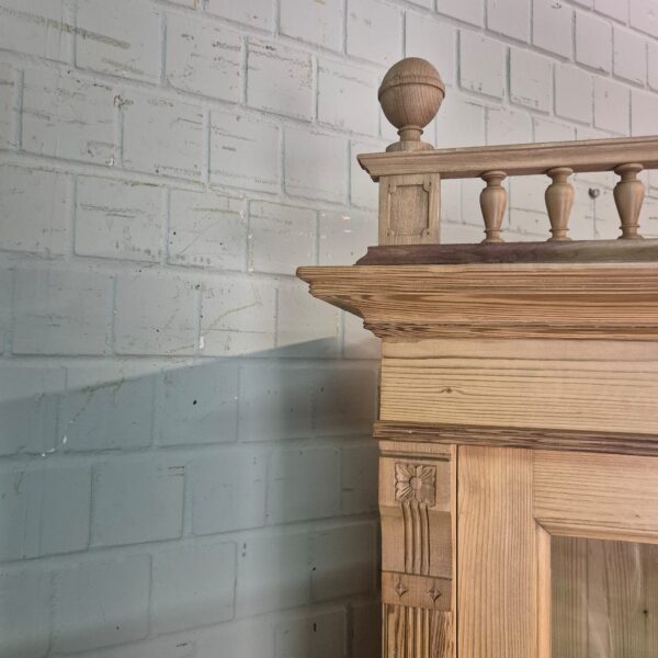 Vitrine Geschirrschrank Jugendstil 1900 Kiefer – Bild 6