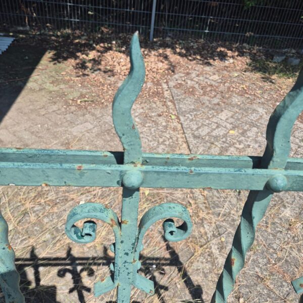 Gartenzaun Zaunelement Gründerzeit 1880 Schmiedeeisen 2,03 m – Bild 4