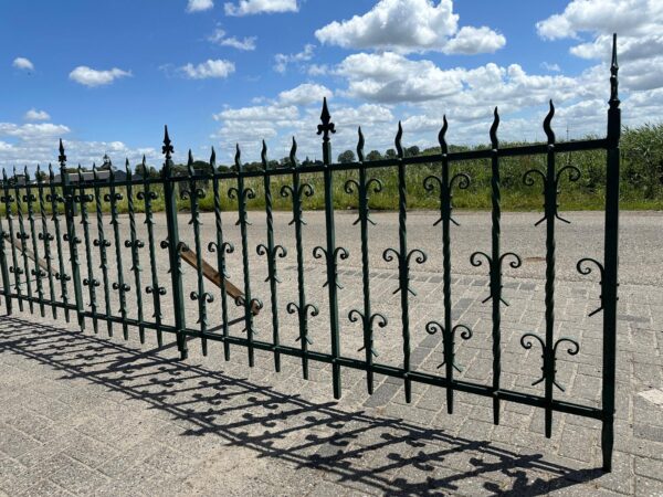 Gartenzaun Zaunelement Gründerzeit 1880 Schmiedeeisen 21,00 m – Bild 18