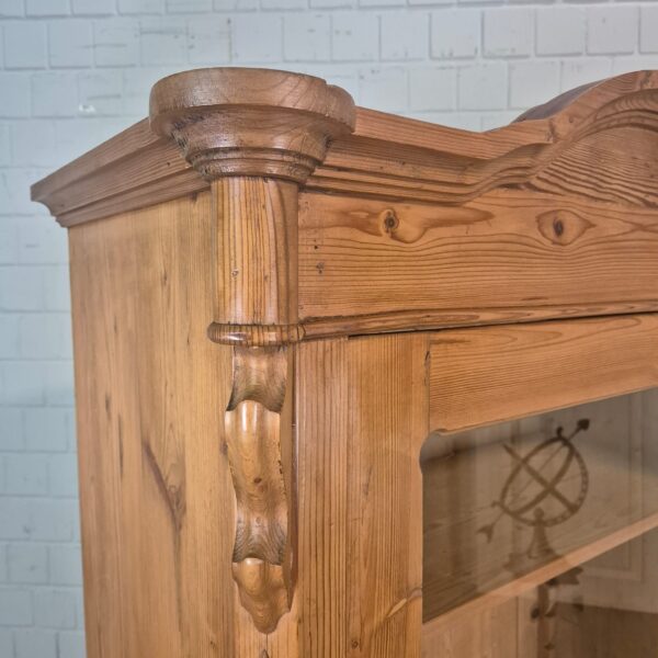 Vitrine Geschirrschrank Louis Philippe 1860 Kiefer – Bild 4