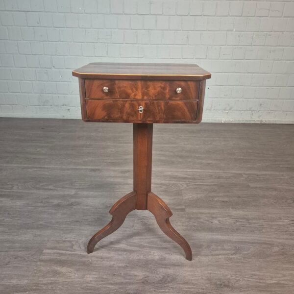 Nähtisch Biedermeier 1830 Mahagoni