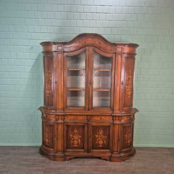 Vitrine Schrank Neubarock Nussbaum 1,85 m – Bild 2