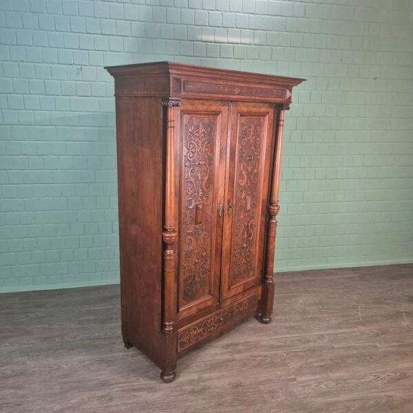 Kleiderschrank Schrank Gründerzeit 1880 Nussbaum