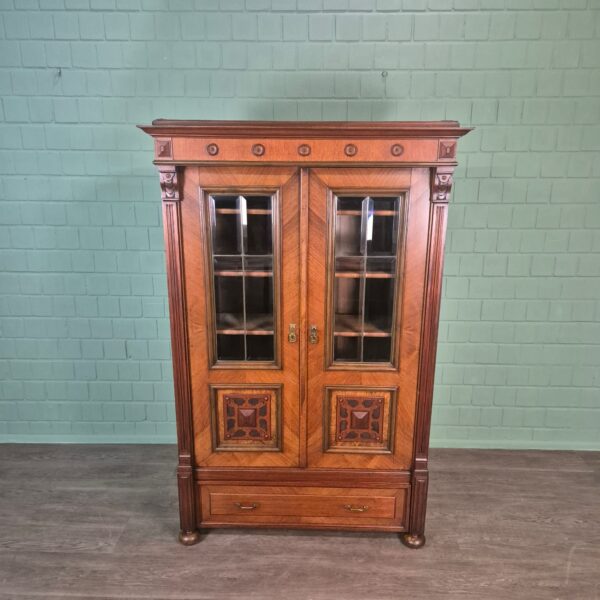 Vitrine Geschirrschrank Jugendstil 1900 Nussbaum – Bild 2