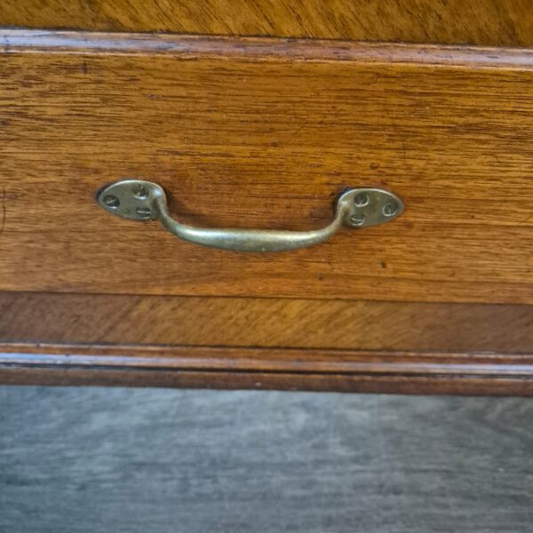 Vitrine Geschirrschrank Jugendstil 1900 Nussbaum – Bild 16