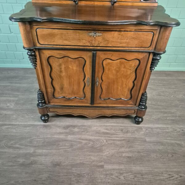 Halbschrank Anrichte mit Aufsatz Biedermeier 1850 Nussbaum – Bild 7