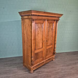 Kleiderschrank Schrank Gründerzeit 1880 Nussbaum